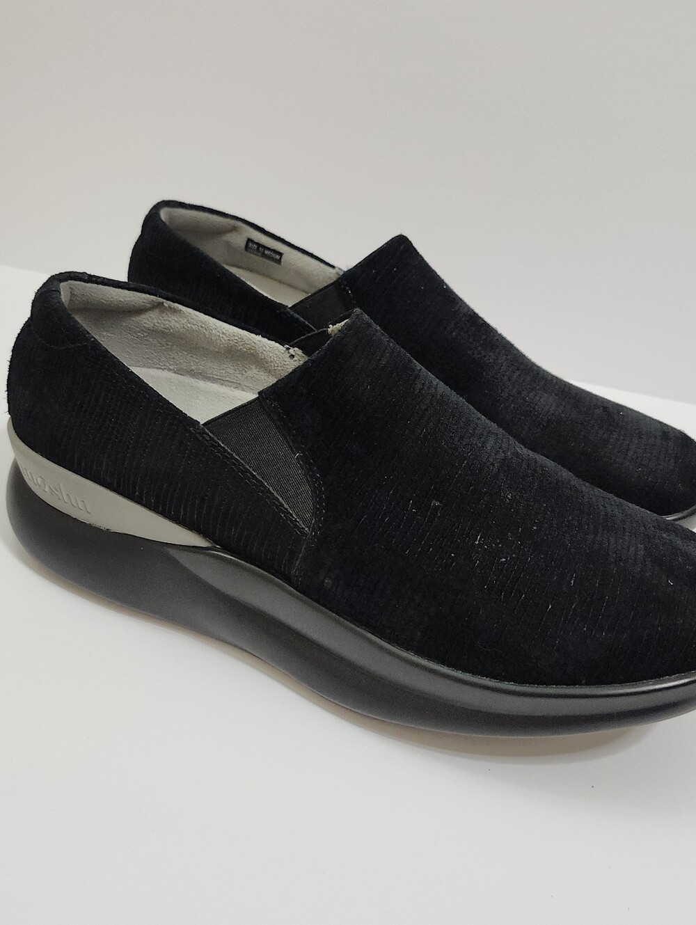 MOSHN Klogs 'Verve' Black Suede Rocker Bottom Slip On Comfort Womens Sz 10M
